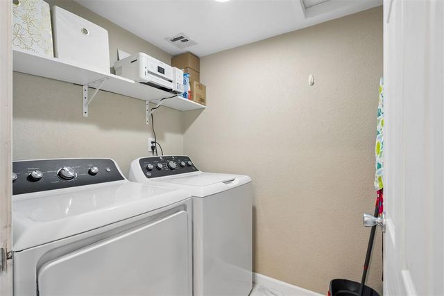 11 W Pulaski Street, Shawnee, OK 74804