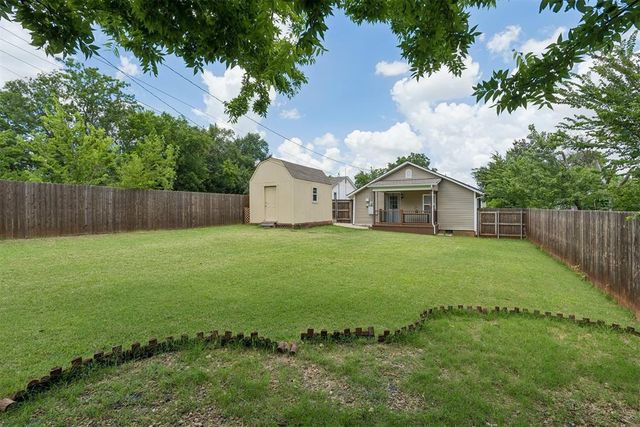 11 W Pulaski Street, Shawnee, OK 74804