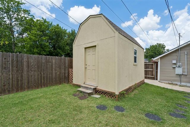 11 W Pulaski Street, Shawnee, OK 74804