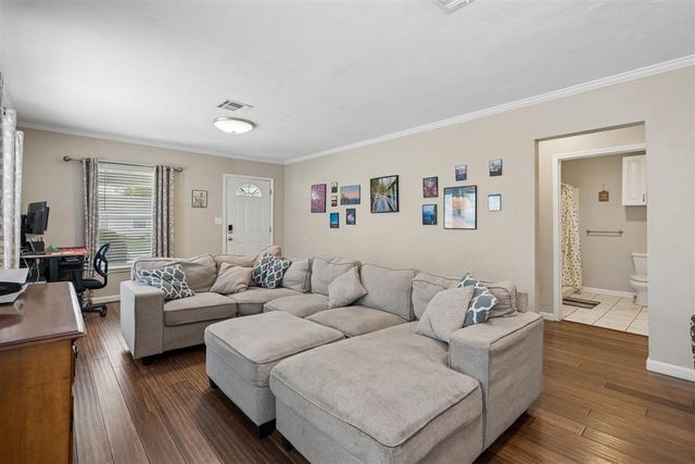 11 W Pulaski Street, Shawnee, OK 74804