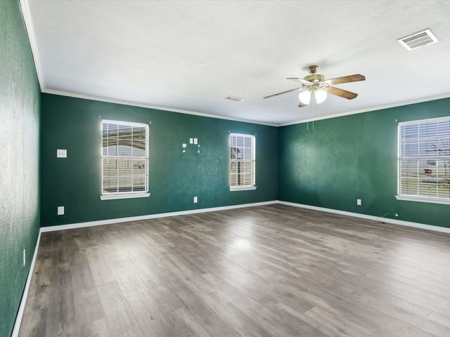 701 S College Street, Celeste, TX 75423