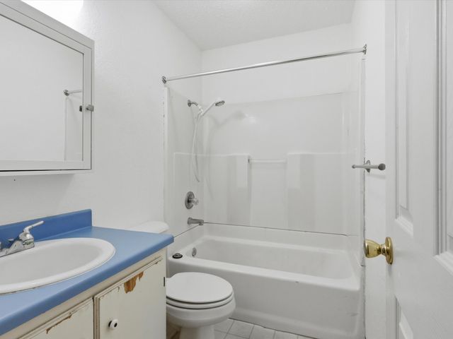 701 S College Street, Celeste, TX 75423