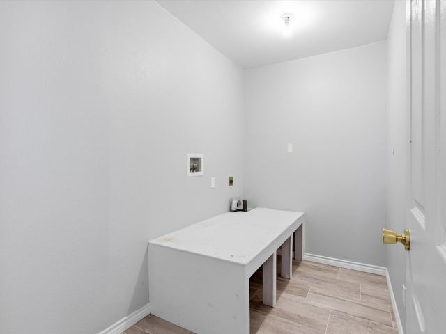 701 S College Street, Celeste, TX 75423