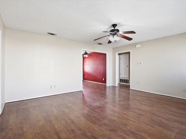 701 S College Street, Celeste, TX 75423