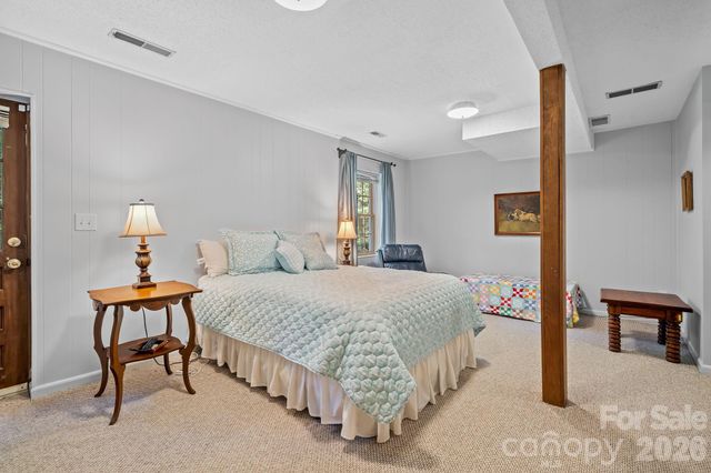 2 Brae Burn Way, Arden, NC 28704