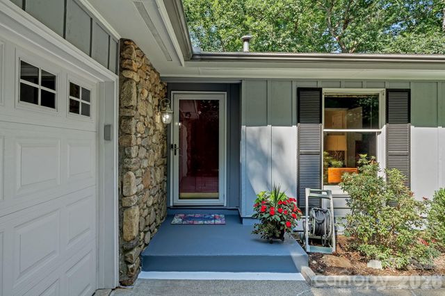 2 Brae Burn Way, Arden, NC 28704