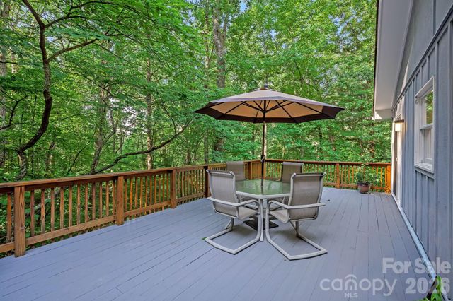 2 Brae Burn Way, Arden, NC 28704