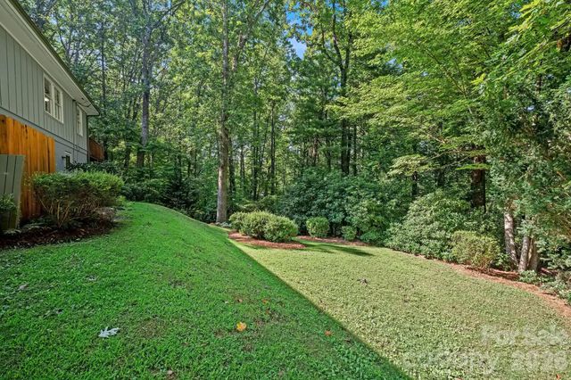 2 Brae Burn Way, Arden, NC 28704