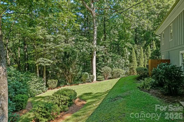 2 Brae Burn Way, Arden, NC 28704