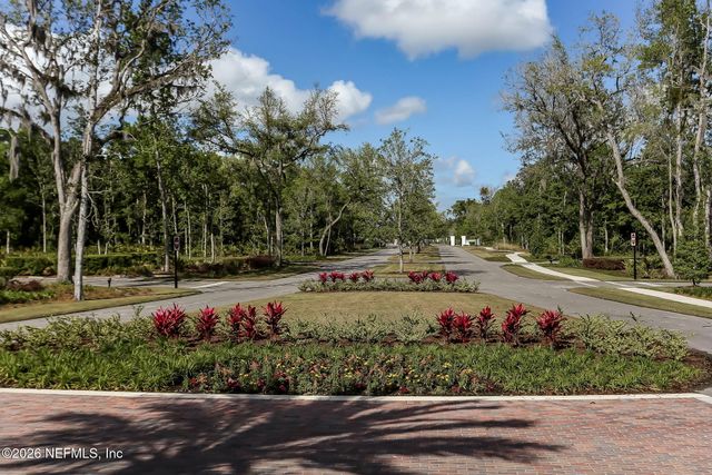 225 CLOVERBROOK Road, St. Johns, FL 32259