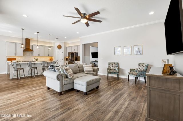 225 CLOVERBROOK Road, St. Johns, FL 32259