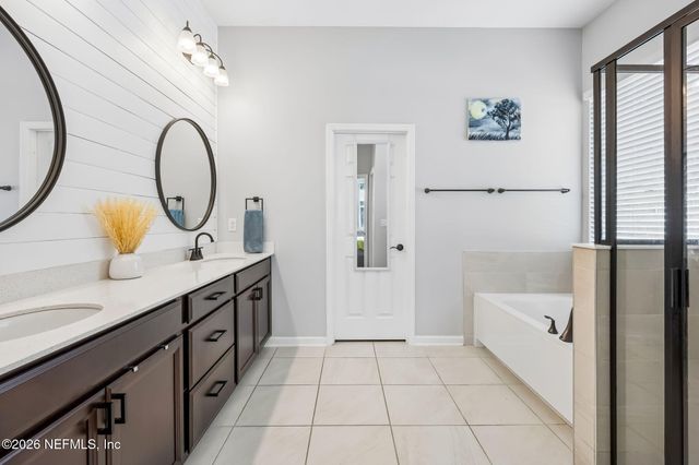 225 CLOVERBROOK Road, St. Johns, FL 32259