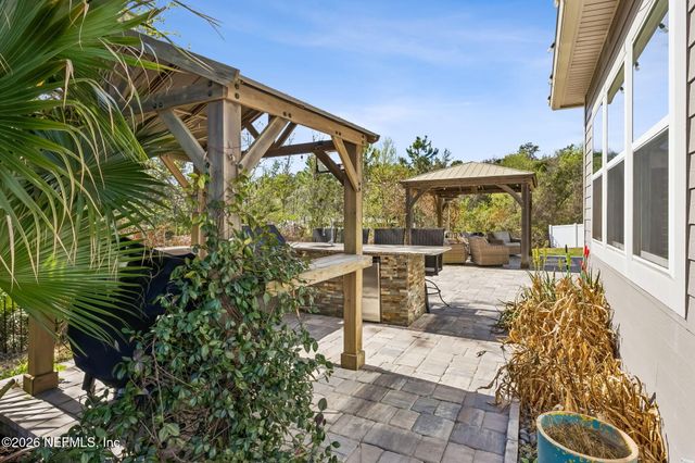 225 CLOVERBROOK Road, St. Johns, FL 32259