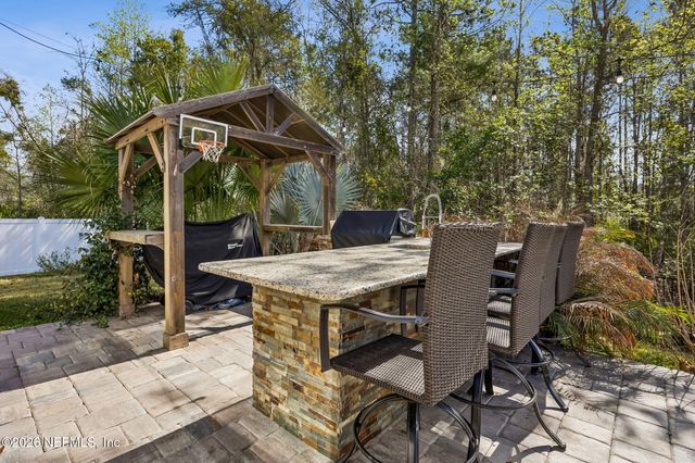 225 CLOVERBROOK Road, St. Johns, FL 32259