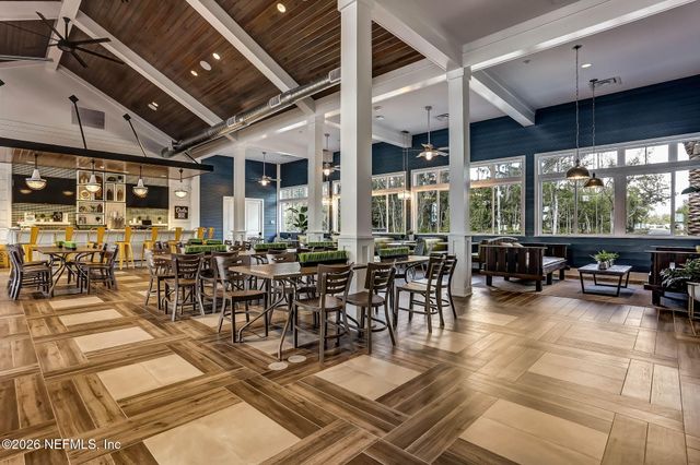 225 CLOVERBROOK Road, St. Johns, FL 32259