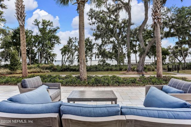 225 CLOVERBROOK Road, St. Johns, FL 32259