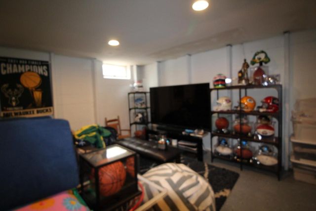 1008 Hilger ROAD, Hartland, WI 53029