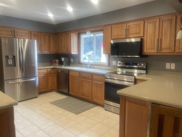 1008 Hilger ROAD, Hartland, WI 53029