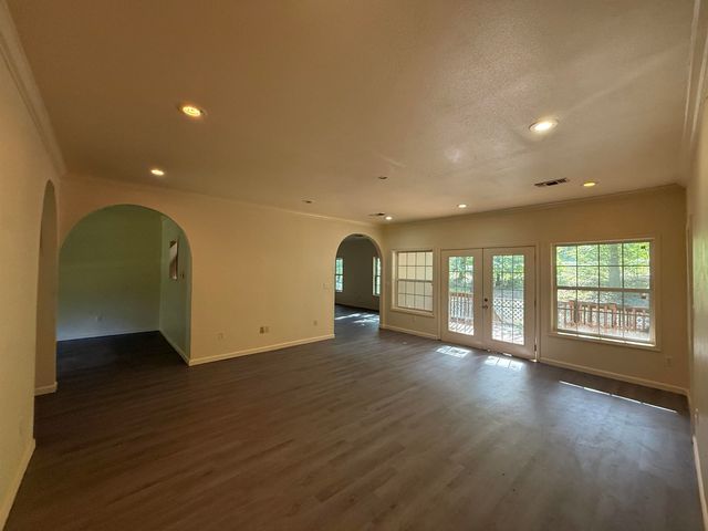 11 Immokalee Drive, Cherokee Village, AR 72529