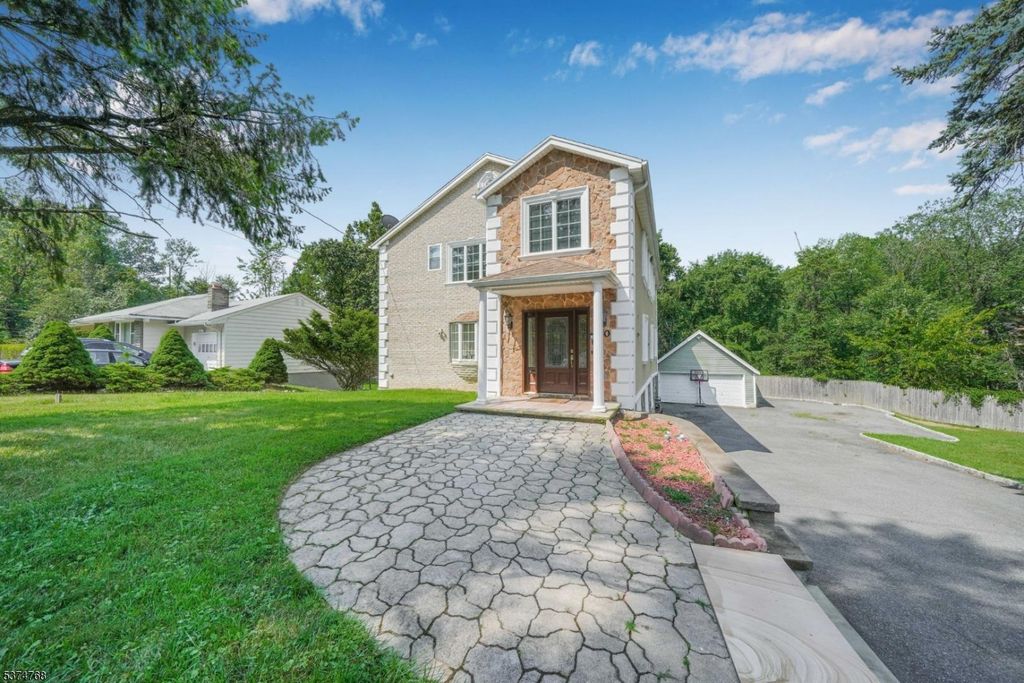 620 Lackawanna Ave, Woodland Park, NJ 07424