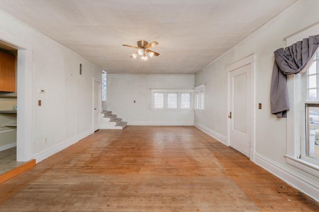 506 4th Avenue SW, Valley City, ND 58072