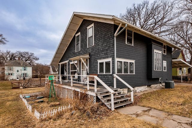 506 4th Avenue SW, Valley City, ND 58072