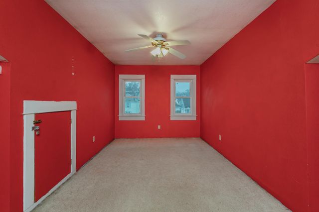 506 4th Avenue SW, Valley City, ND 58072