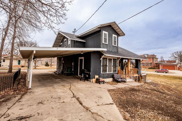 506 4th Avenue SW, Valley City, ND 58072