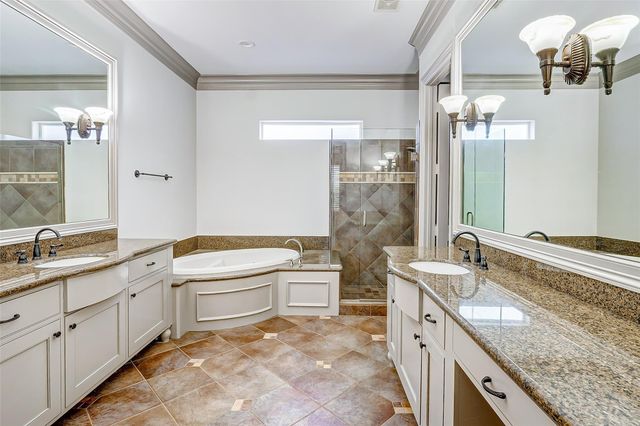 2702 Tudor Manor, Houston, TX 77082