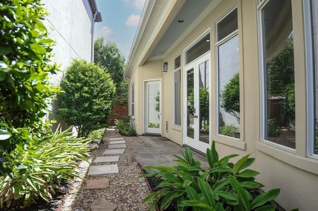 2702 Tudor Manor, Houston, TX 77082