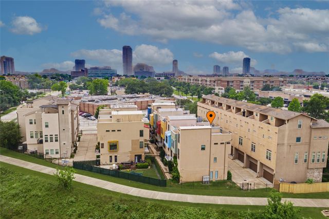 125 E 2nd Street, Houston, TX 77007