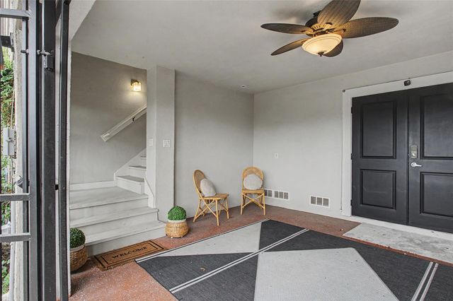 125 E 2nd Street, Houston, TX 77007