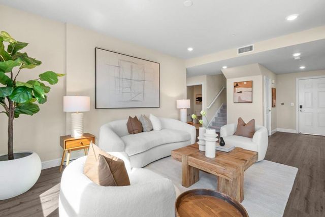 1368 El Camino Real 210, Santa Clara, CA 95050