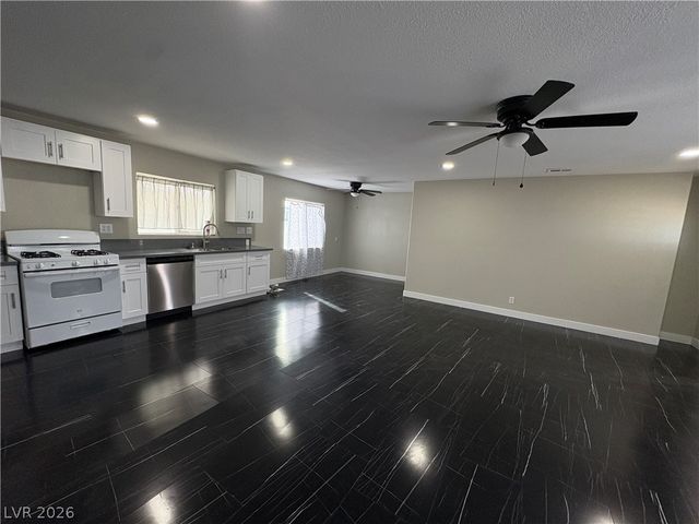 223 Mojave Lane, Henderson, NV 89015