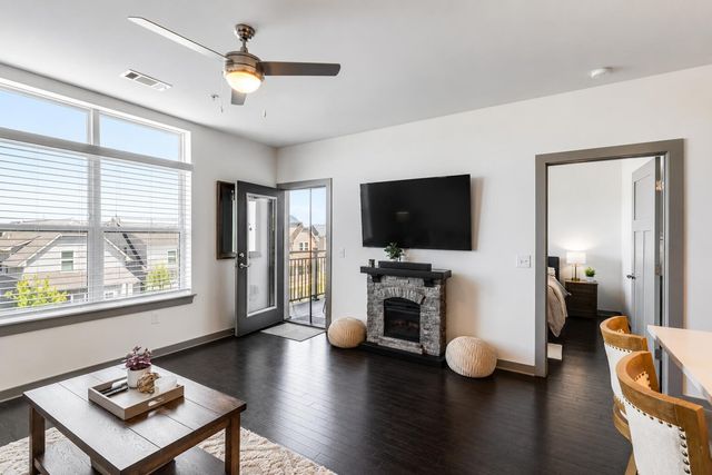 1638 54th Ave N Apt 328, Nashville, TN 37209