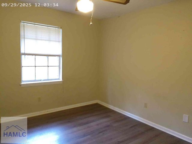 301 Lakeview Drive, Hinesville, GA 31313