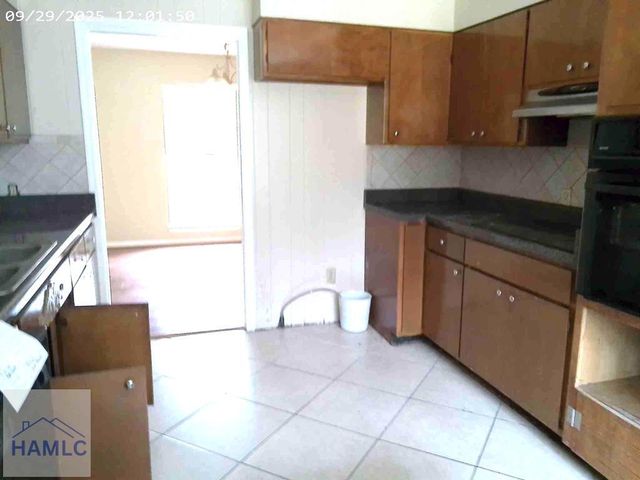 301 Lakeview Drive, Hinesville, GA 31313