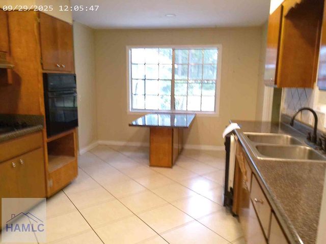 301 Lakeview Drive, Hinesville, GA 31313