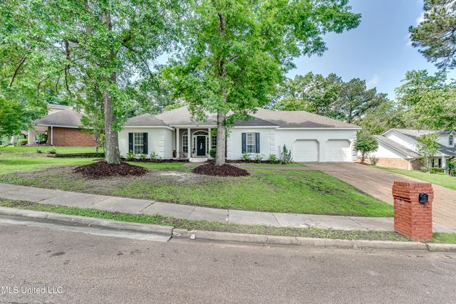 221 Boxwood Circle, Brandon, MS 39047