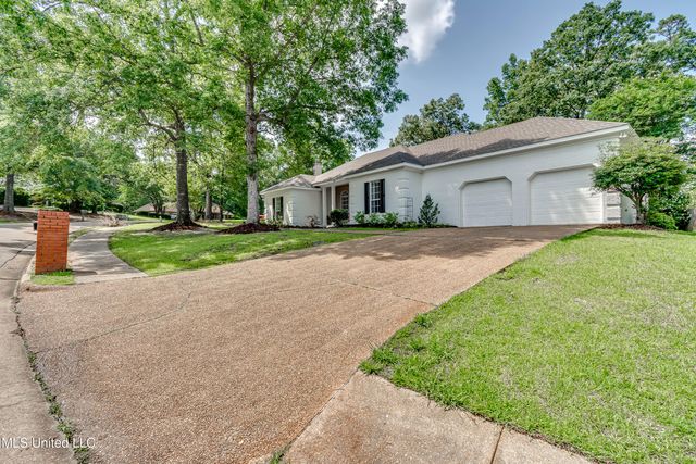 221 Boxwood Circle, Brandon, MS 39047