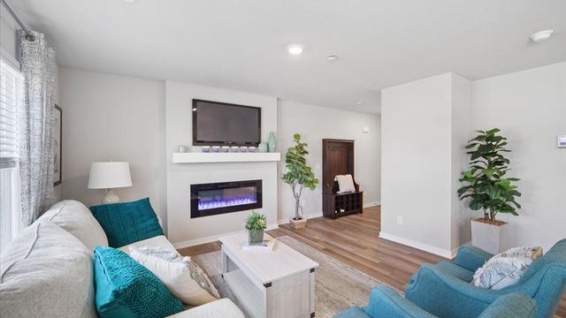 2269 SE Morningdew Drive, West Des Moines, IA 50265