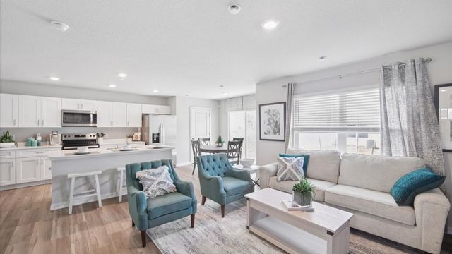 2269 SE Morningdew Drive, West Des Moines, IA 50265