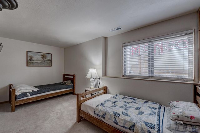 222 E BENGAL DR, Rapid City, SD 57701