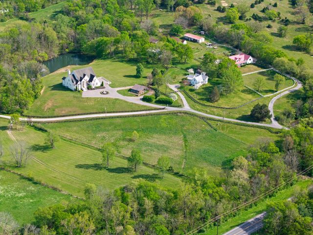 8992 Horton Hwy, College Grove, TN 37046