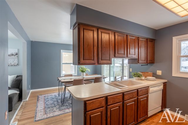 1143 59th Street, Grand Rapids, MI 49508