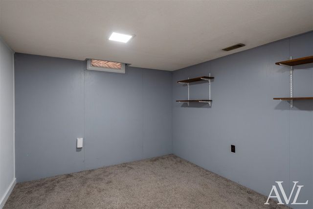 1143 59th Street, Grand Rapids, MI 49508