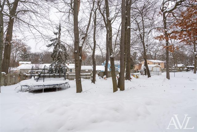 1143 59th Street, Grand Rapids, MI 49508