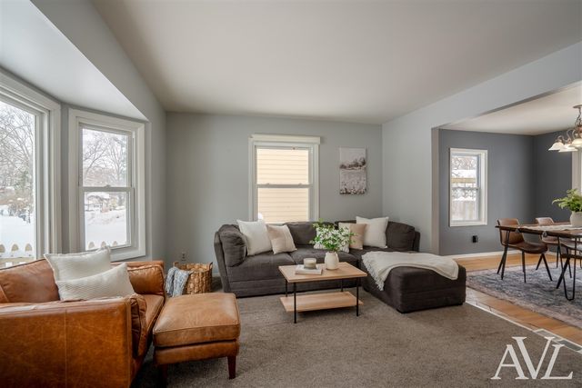 1143 59th Street, Grand Rapids, MI 49508