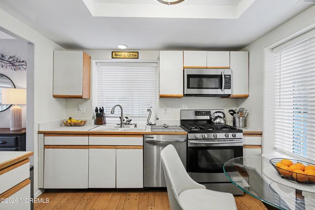 1156B Thornbury Lane, Manchester, NJ 08759