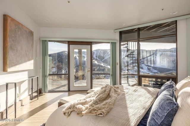 1360 Golden Way, Park City, UT 84060